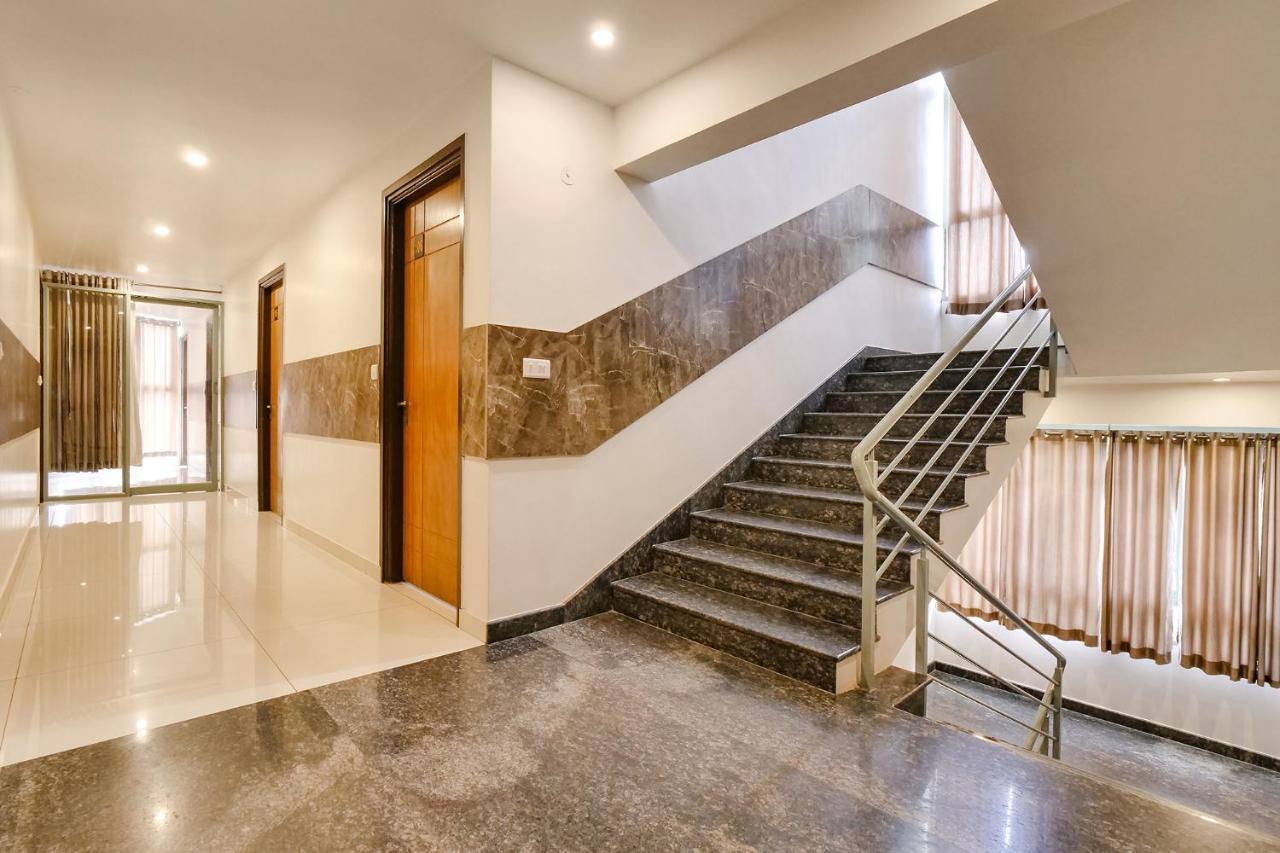 Fabexpress Krishna Suites Майсур Экстерьер фото