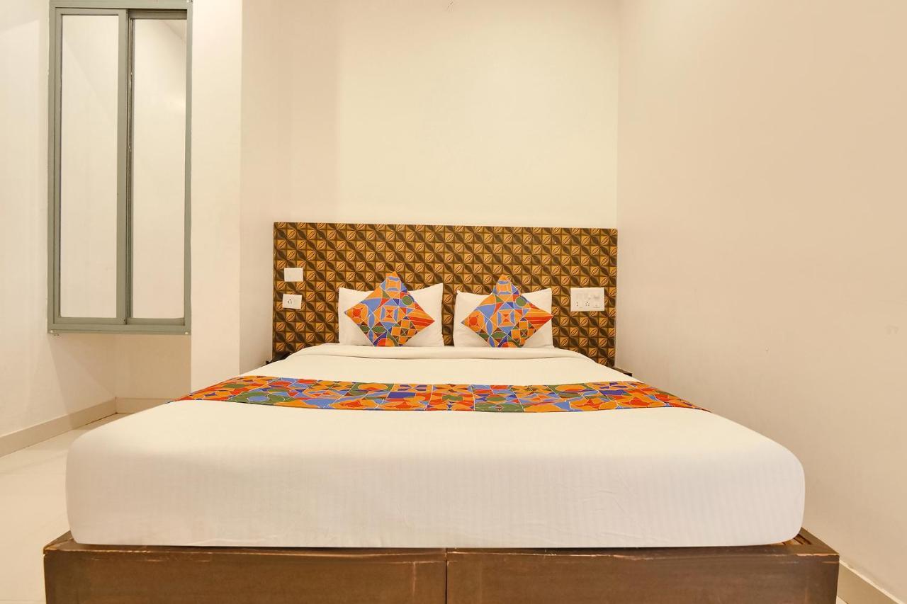 Fabexpress Krishna Suites Майсур Экстерьер фото