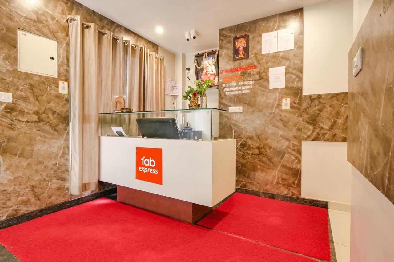 Fabexpress Krishna Suites Майсур Экстерьер фото
